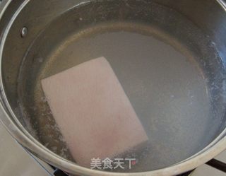 入口即化的梅菜扣肉的做法步骤：2