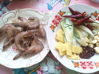 终极下饭菜----麻辣香锅的做法步骤:2