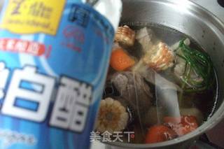 玉米排骨汤的做法步骤:7