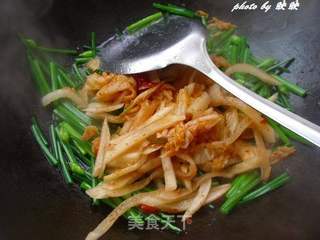 辣菜炒韭菜花的做法步骤：5