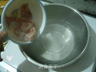 油豆泡粉丝鸡汤的做法步骤：5