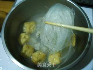 油豆泡粉丝鸡汤的做法步骤：10