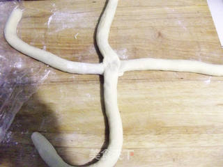 豆沙辫子面包—(4股)简单易操作的做法步骤:10
