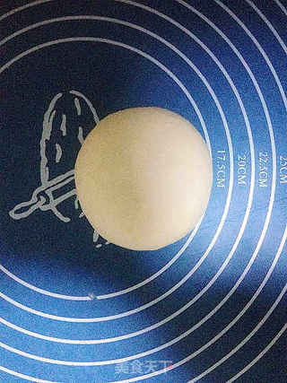 给冬天一抹嫩绿——蒸馒头之一:双色刀切馒头的做法步骤:5