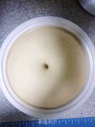 给冬天一抹嫩绿——蒸馒头之四:双色花生卷的做法步骤:3