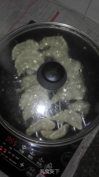 肉菇蛋饺的做法步骤:10