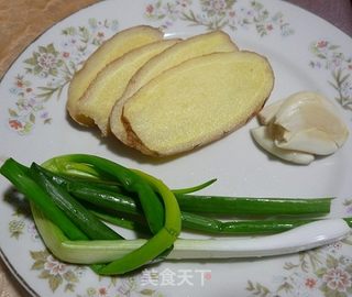 教你油煎鸡中翅的做法步骤:2