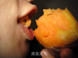 微波烤红薯的做法步骤:12
