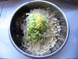 豆浆用吃的——豆浆素馅水煎包的做法步骤:8