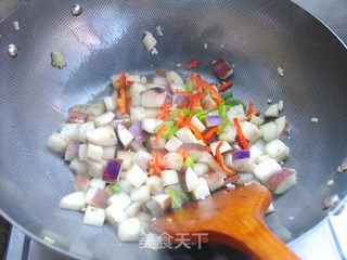 轻松搞定下饭菜——豆瓣酱茄丁的做法步骤:5
