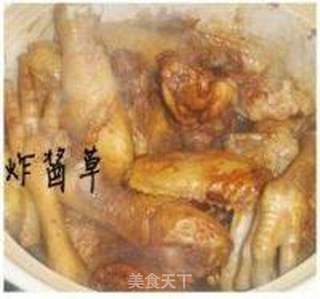 黄花菜焖啤酒鸡的做法步骤:10