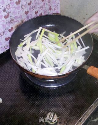 葱烧豆腐-上班族十分钟快手菜的做法步骤:8