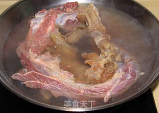 黑竹笋烧牛肉的做法步骤:3