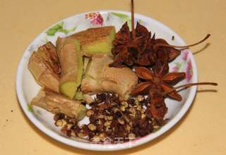 黑竹笋烧牛肉的做法步骤:6