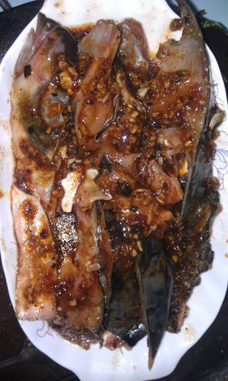 豉汁蒸鱼头的做法步骤:3
