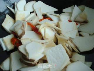 杏鲍菇炒肉片的做法步骤:8