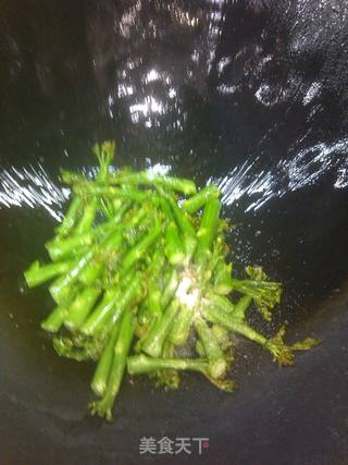 红烧芥兰的做法步骤:5