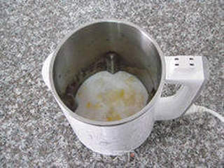 【缤纷养颜露】--- 普通食材打造小资奢华的美容甜品的做法步骤:5
