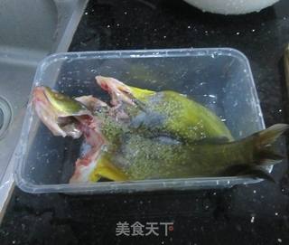 豆浆煮黄骨鱼的做法步骤:2