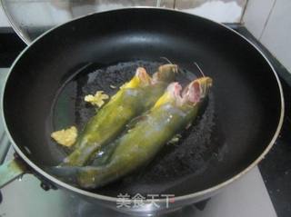 豆浆煮黄骨鱼的做法步骤:6