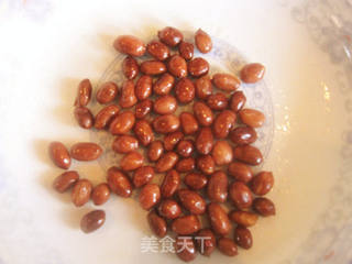 老醋菠菜花生米的做法步骤:2
