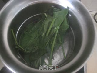 老醋菠菜花生米的做法步骤:4