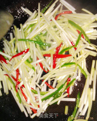 韭黄炒肉丝的做法步骤:6
