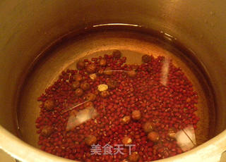 红豆圆子羹的做法步骤:2