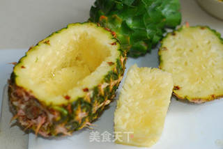 【虾仁菠萝饭】附快速便捷取菠萝肉方法的做法步骤:3