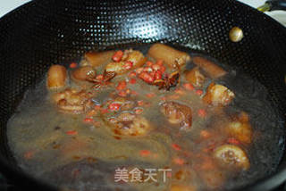 红酒猪尾的做法步骤:6