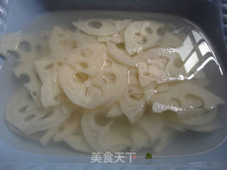 爆炒-----麻辣藕片的做法步骤:2