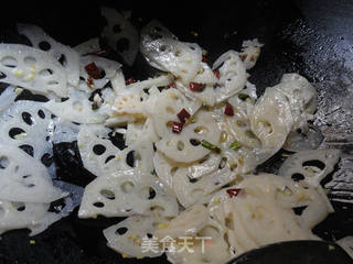 爆炒-----麻辣藕片的做法步骤:5