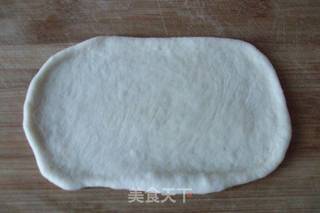 香肠肉松卷的做法步骤:6