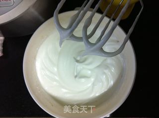 蜜豆抹茶奶油卷的做法步骤:4