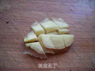 莴笋扇贝丁的做法步骤:3