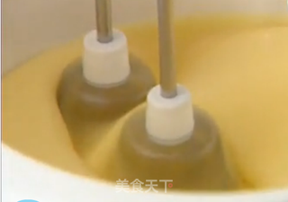 儿时的回忆-----不用烤箱不用油的大黄糕的做法步骤:2
