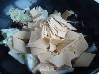 千张白菜乱炖的做法步骤:8