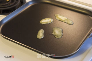 感恩节大餐开胃菜·黄油蘑菇(Buttered Mushroom)的做法步骤:2