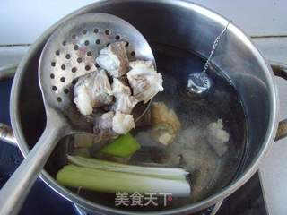 浓香四溢---椰汁咖喱牛肉的做法步骤:2