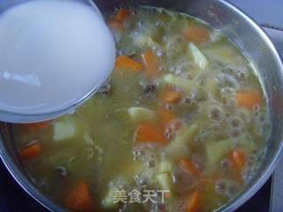 浓香四溢---椰汁咖喱牛肉的做法步骤:8