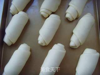 口感松软,奶香浓郁---黄油面包卷的做法步骤:10