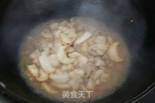 口蘑炒肉片的做法步骤：7