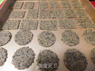 黑豆渣芝麻饼干的做法步骤:10