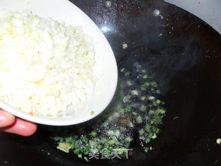 《缤纷炒饭》----剩饭的华丽转身的做法步骤:3