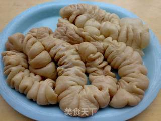秘制卤肥肠的做法步骤:3