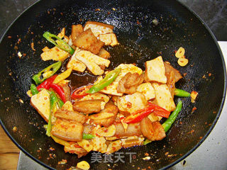 心蓝手制私房菜【香干回锅肉】——肉食动物不能错过的致命诱惑的做法步骤:8