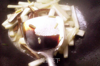 简单小菜——小炒香干白菜茎的做法步骤:7