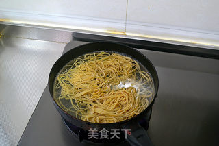 凉菜混搭之【金针菇拌豆皮】的做法步骤:4