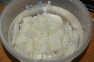 木耳炒山药的做法步骤:2