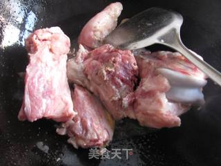家常白菜豆芽炖大骨的做法步骤:4